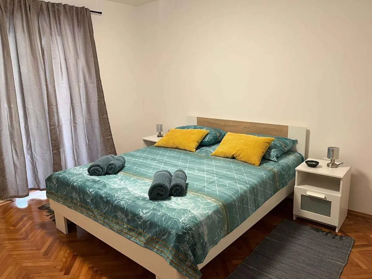 Apartment In Pula - Istrien 42563