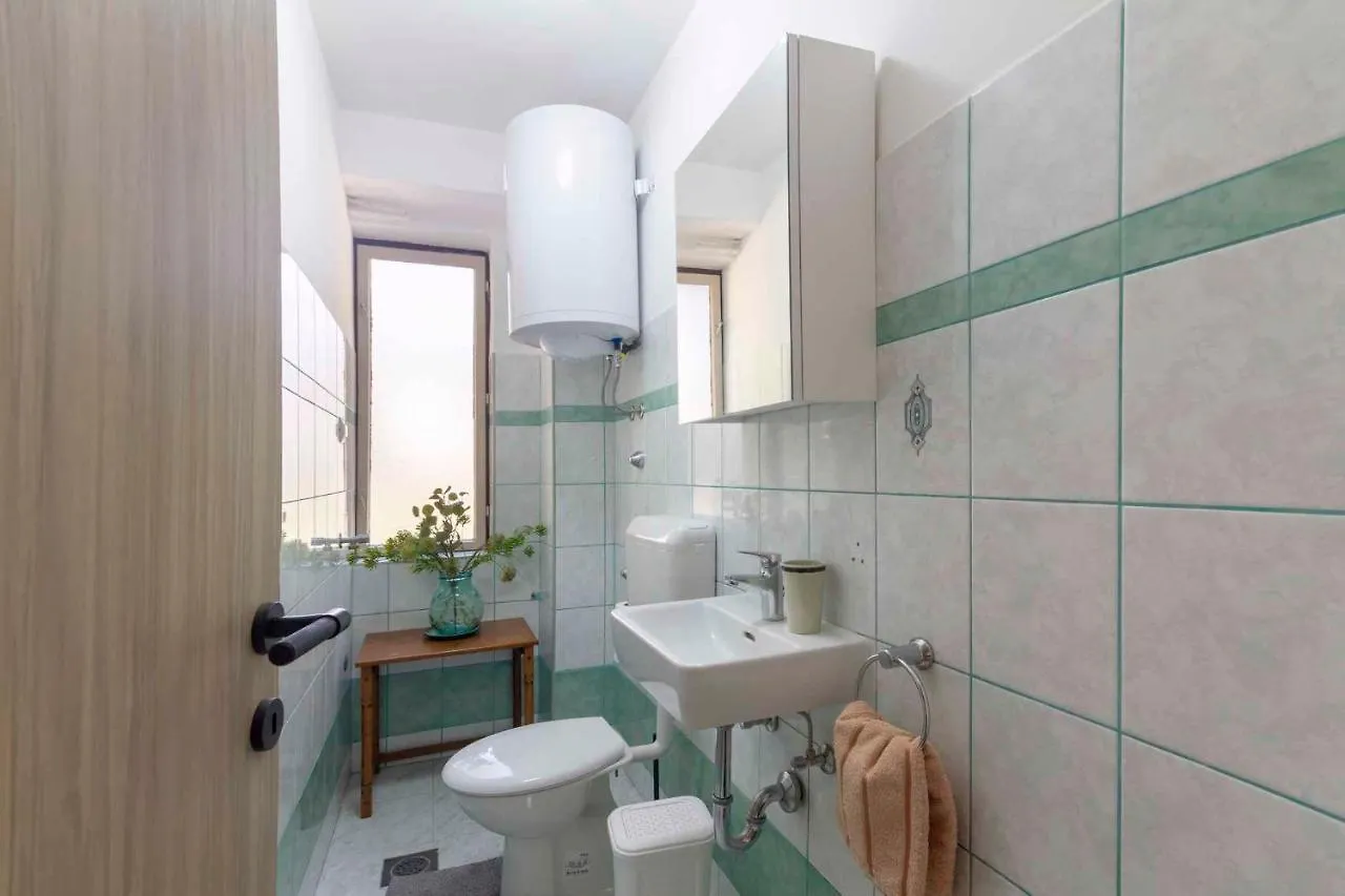 Apartment In Pula - Istrien 42563